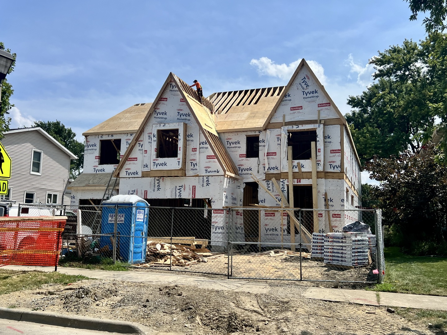 260 E Grantley Avenue, Elmhurst, IL 60126