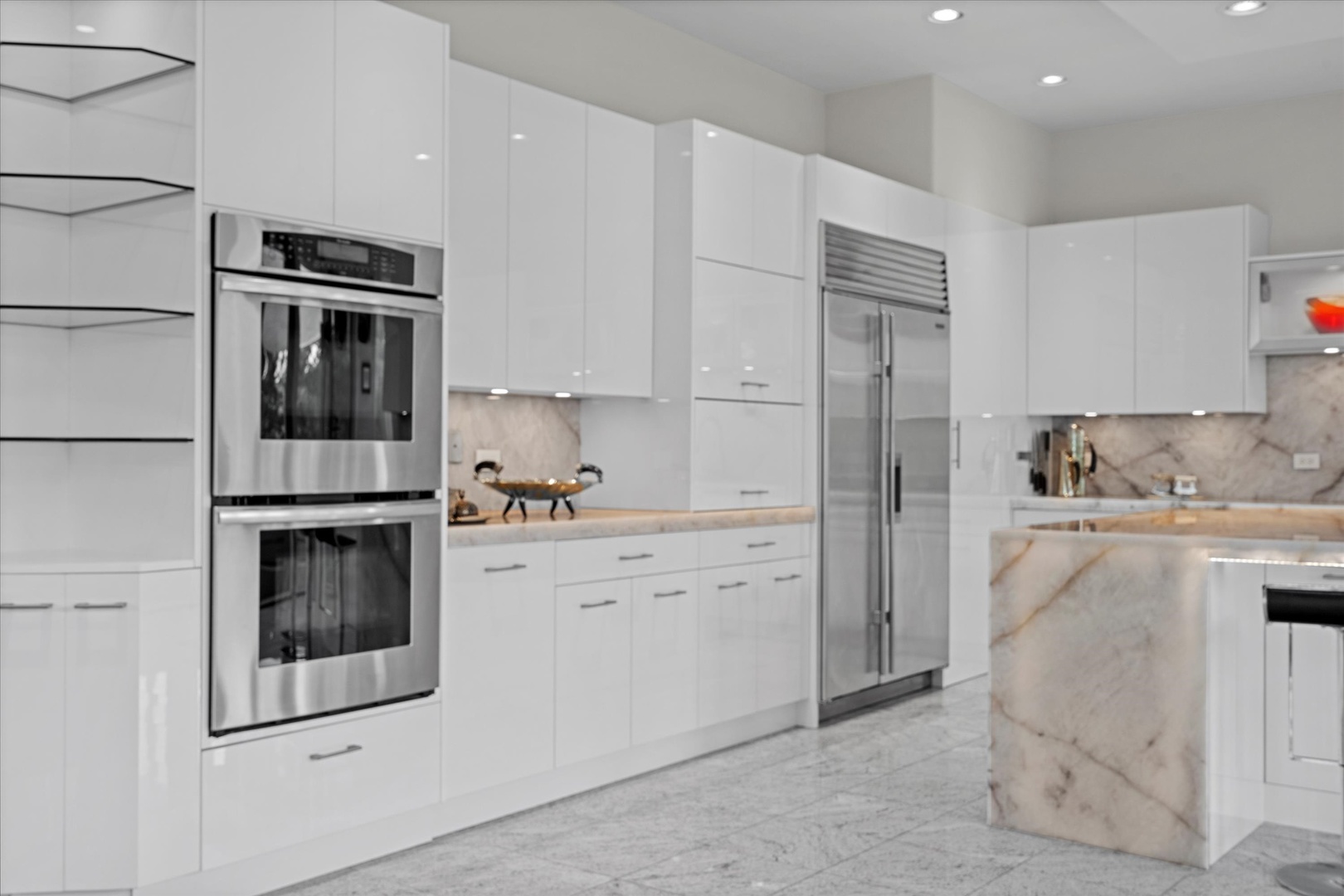 920 Saint Stephen's Green, Oak Brook, IL 60523