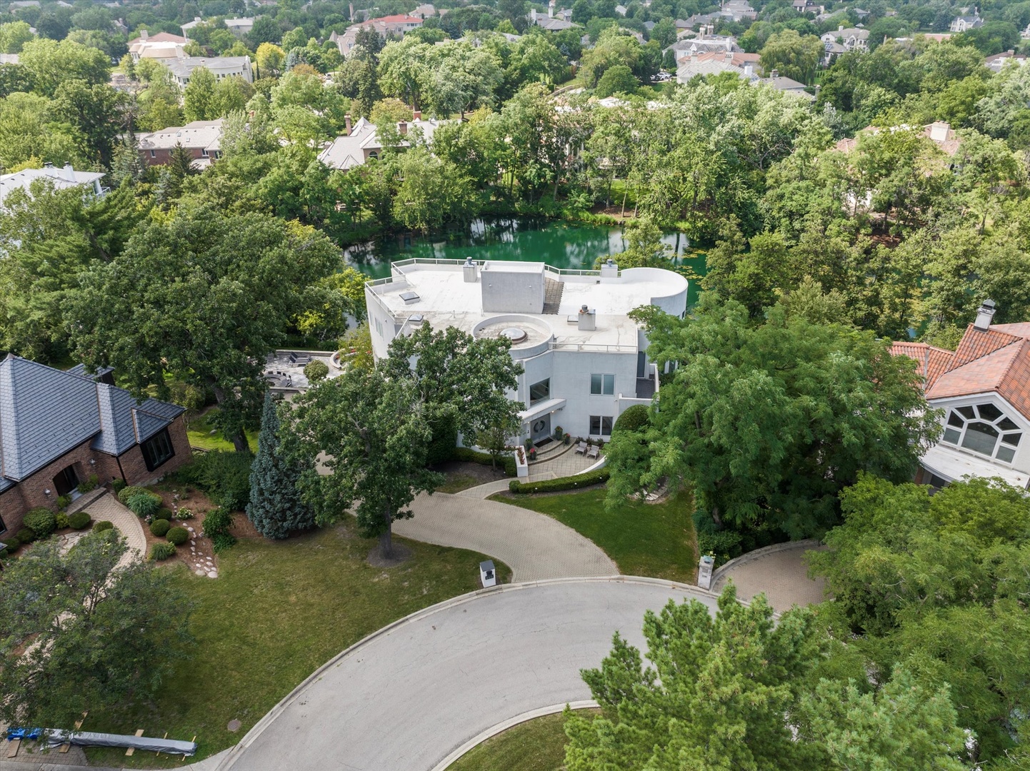 920 Saint Stephen's Green, Oak Brook, IL 60523