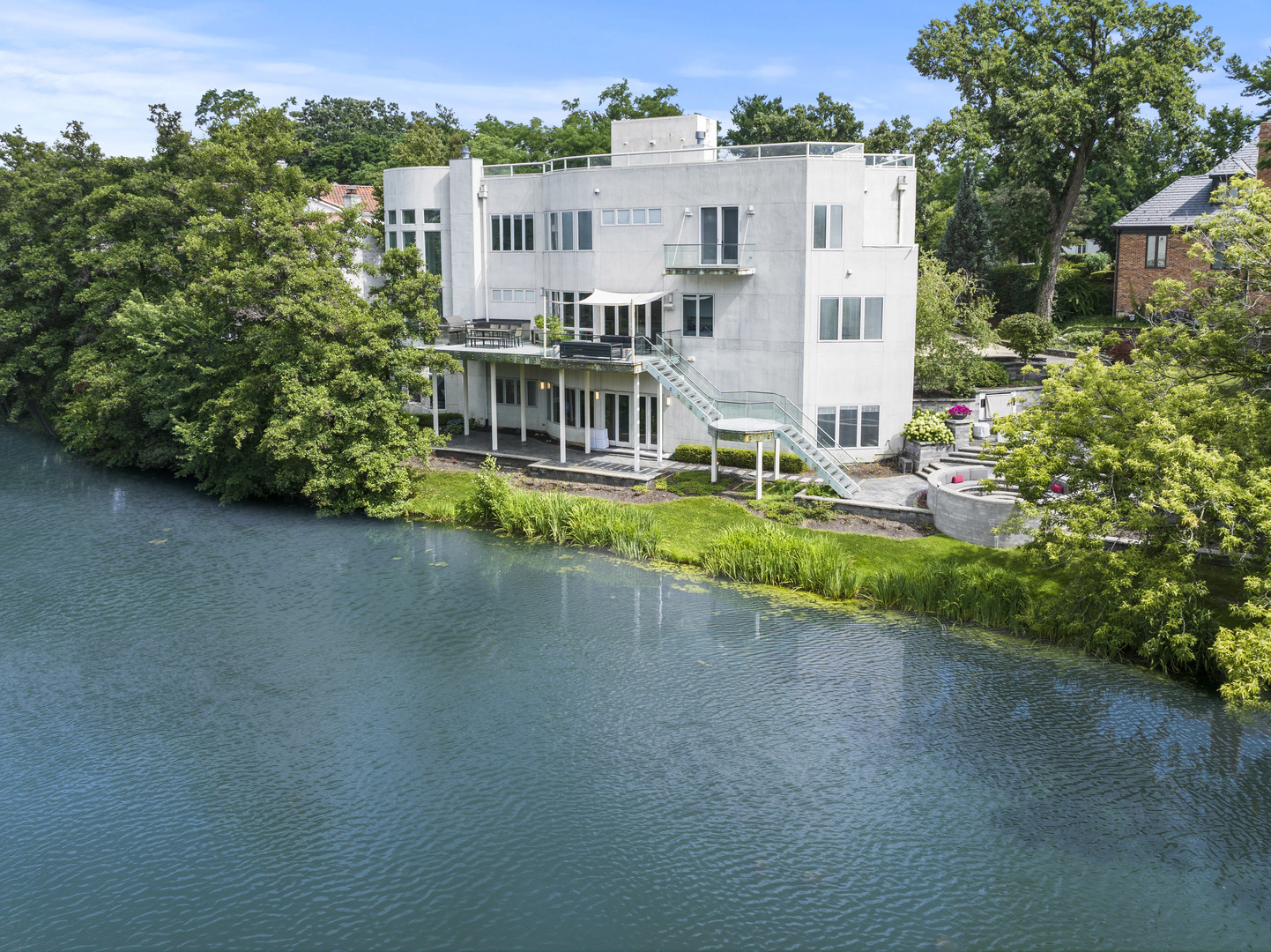 920 Saint Stephen's Green, Oak Brook, IL 60523
