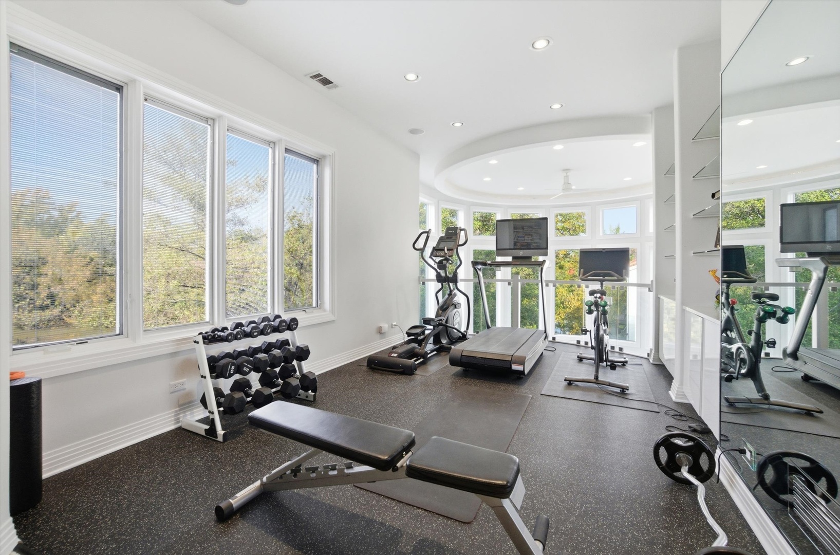 920 Saint Stephen's Green, Oak Brook, IL 60523