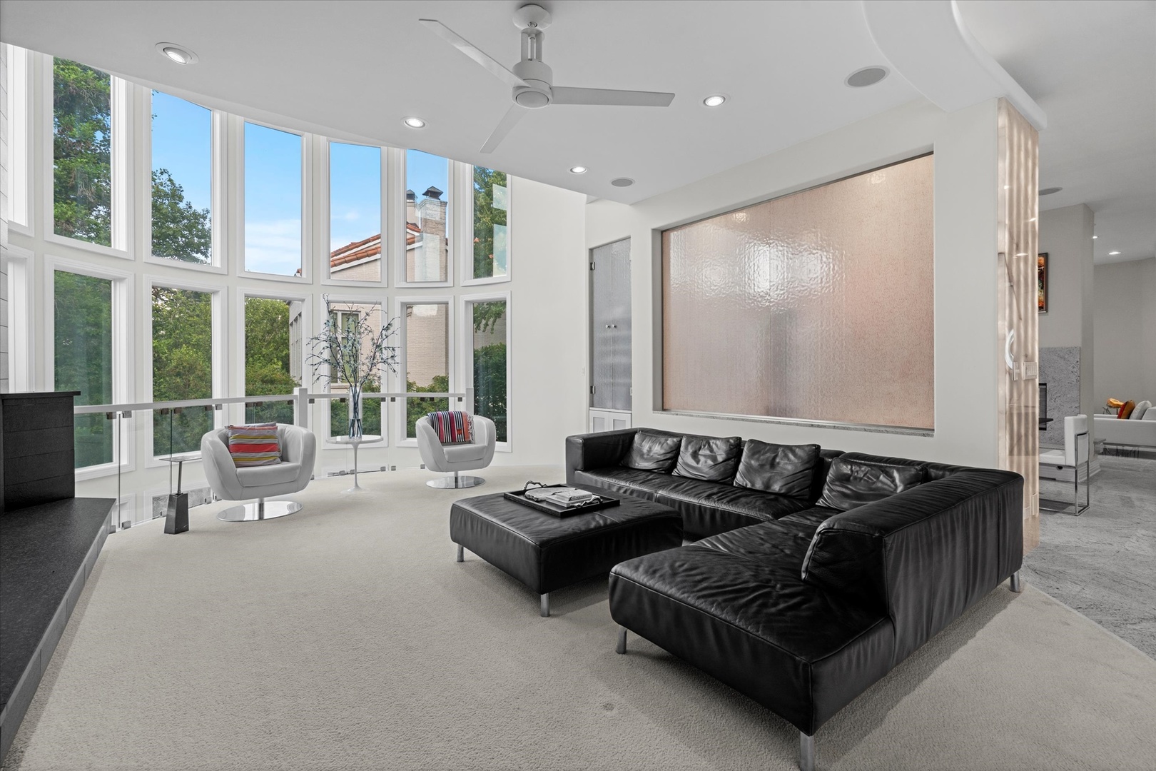 920 Saint Stephen's Green, Oak Brook, IL 60523