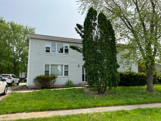 489 Eisenhower Street #1, Marengo, IL 60152