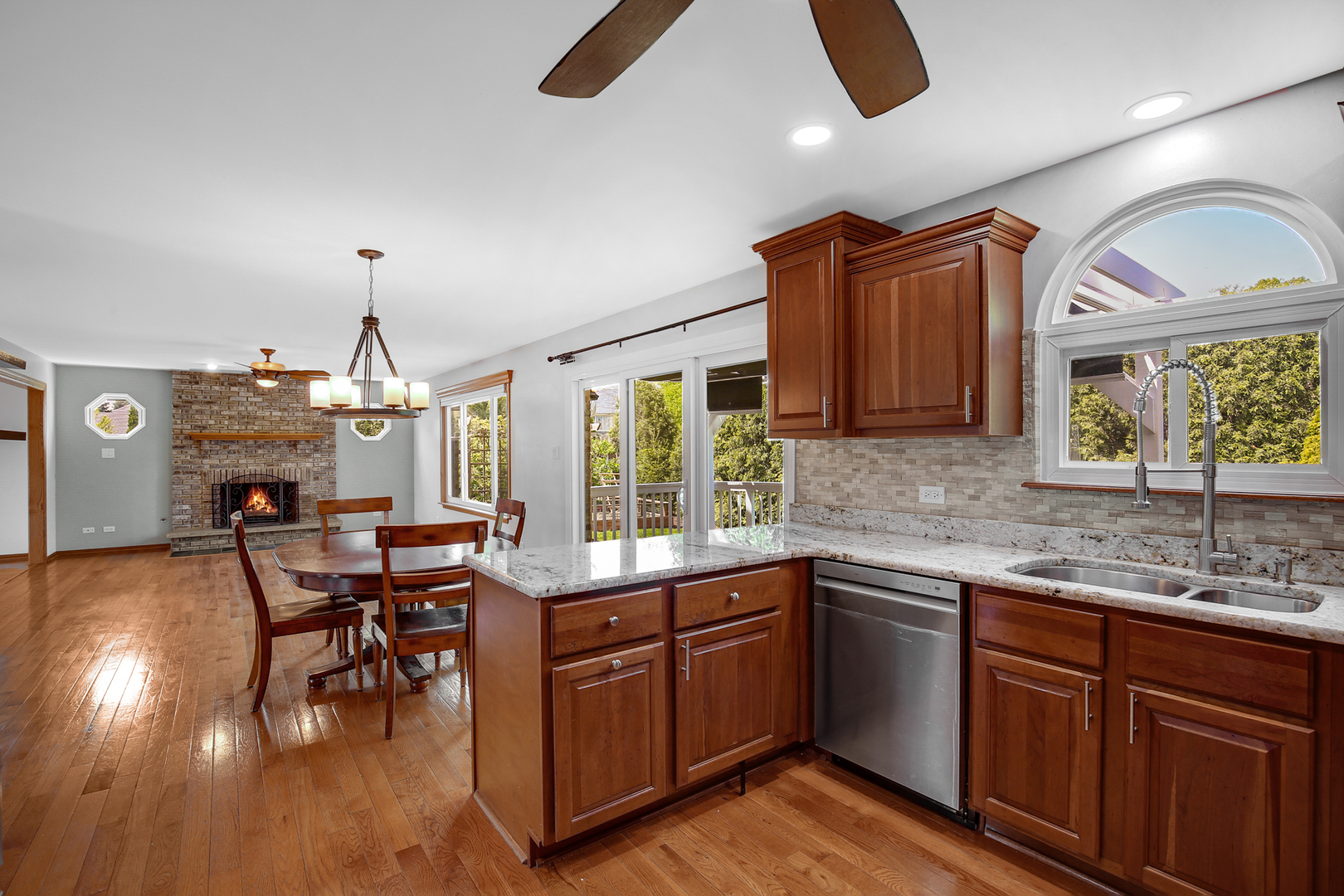 22250 Heritage Drive, Frankfort, IL 60423