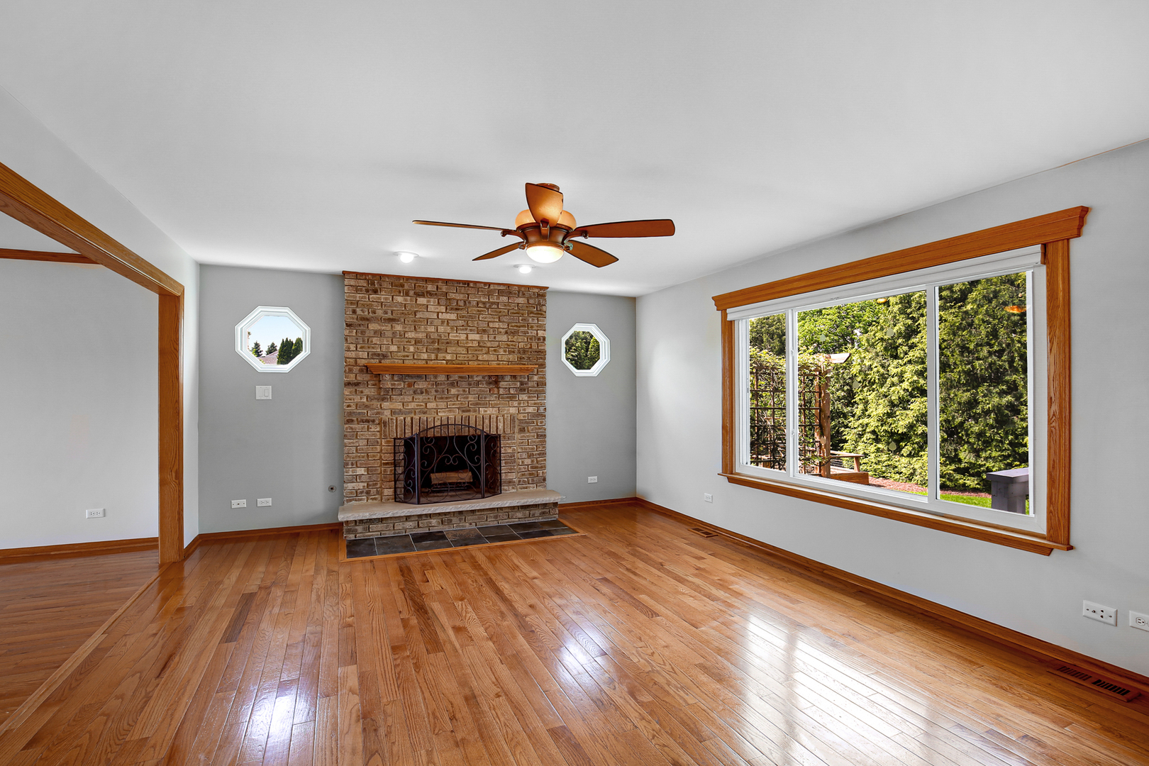22250 Heritage Drive, Frankfort, IL 60423