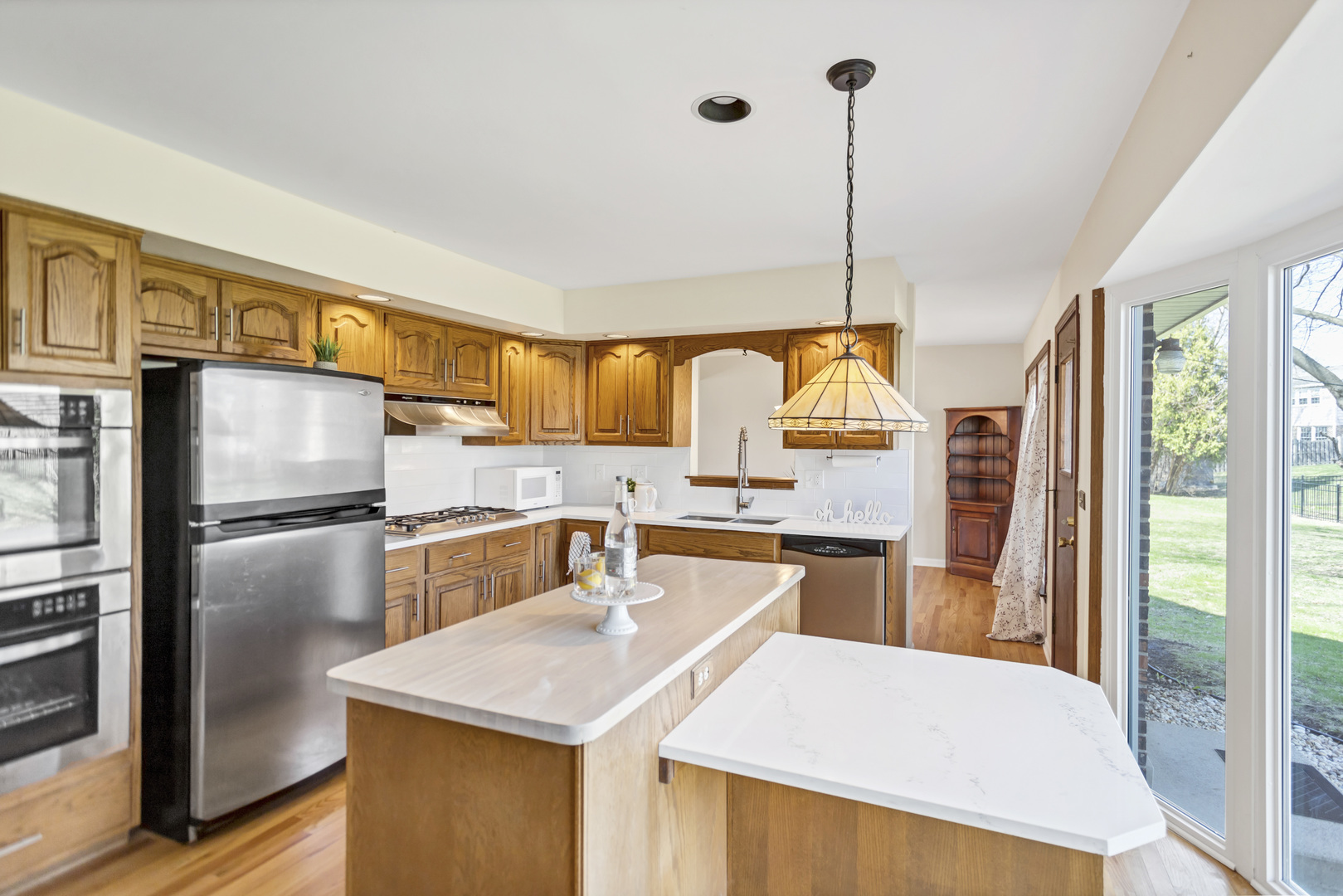915 N Saratoga Drive, Palatine, IL 60074