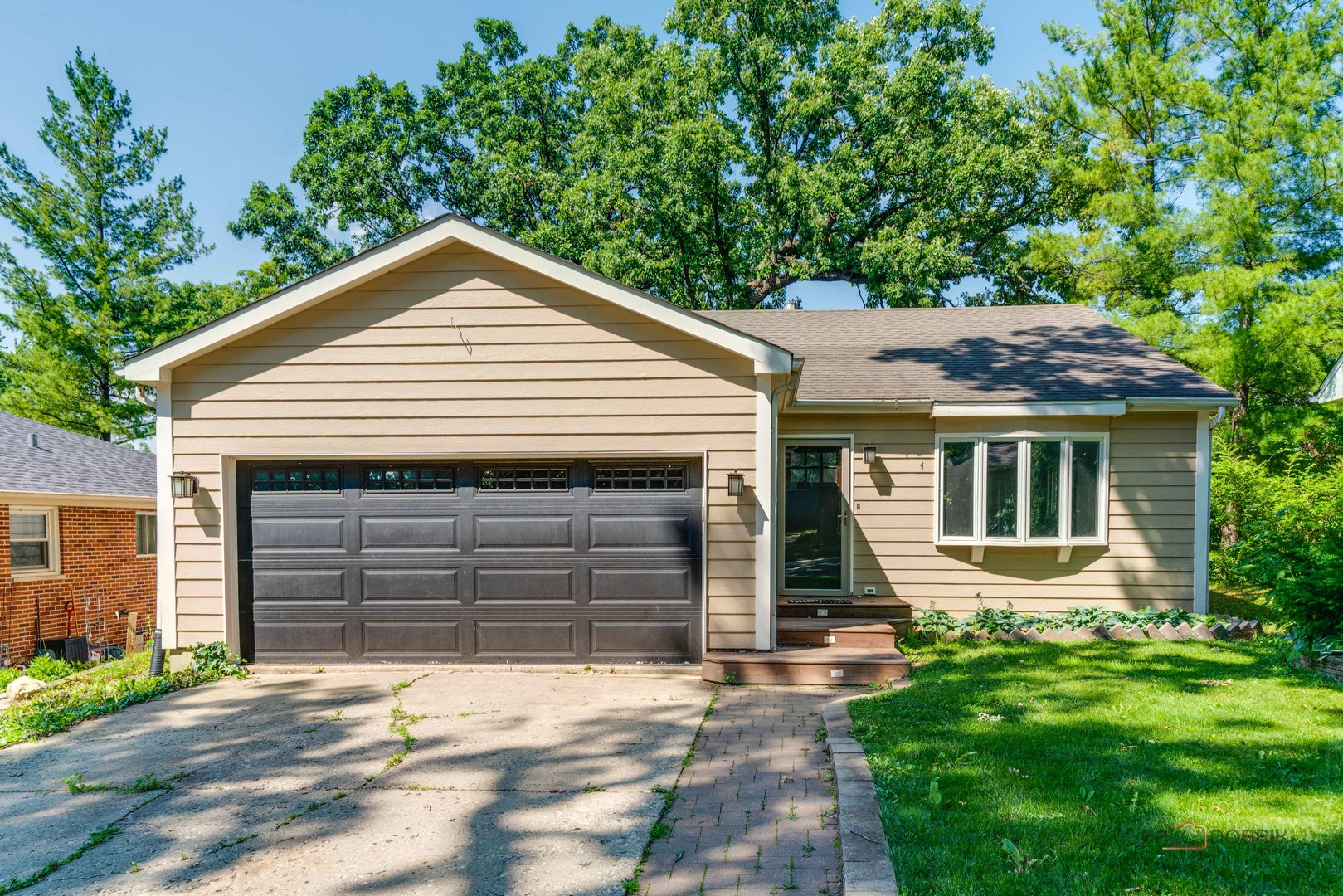 26829 N Circle Drive, Mundelein, IL 60060