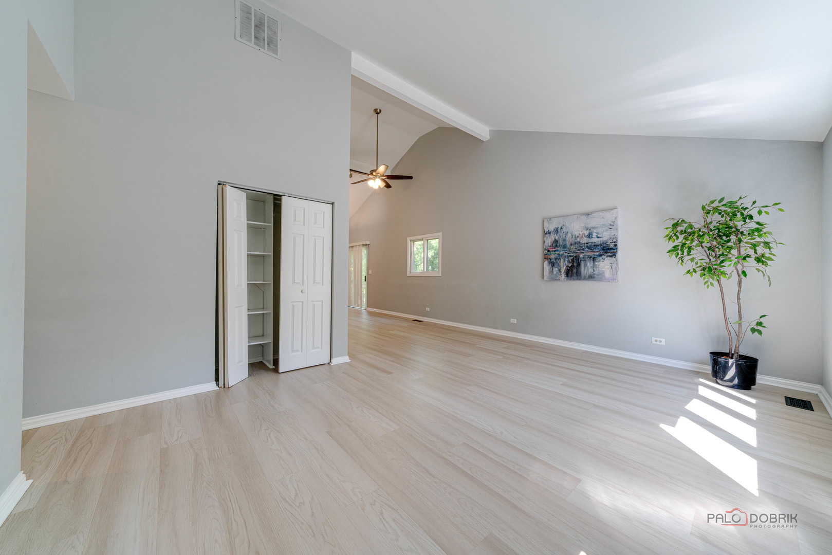 26829 N Circle Drive, Mundelein, IL 60060
