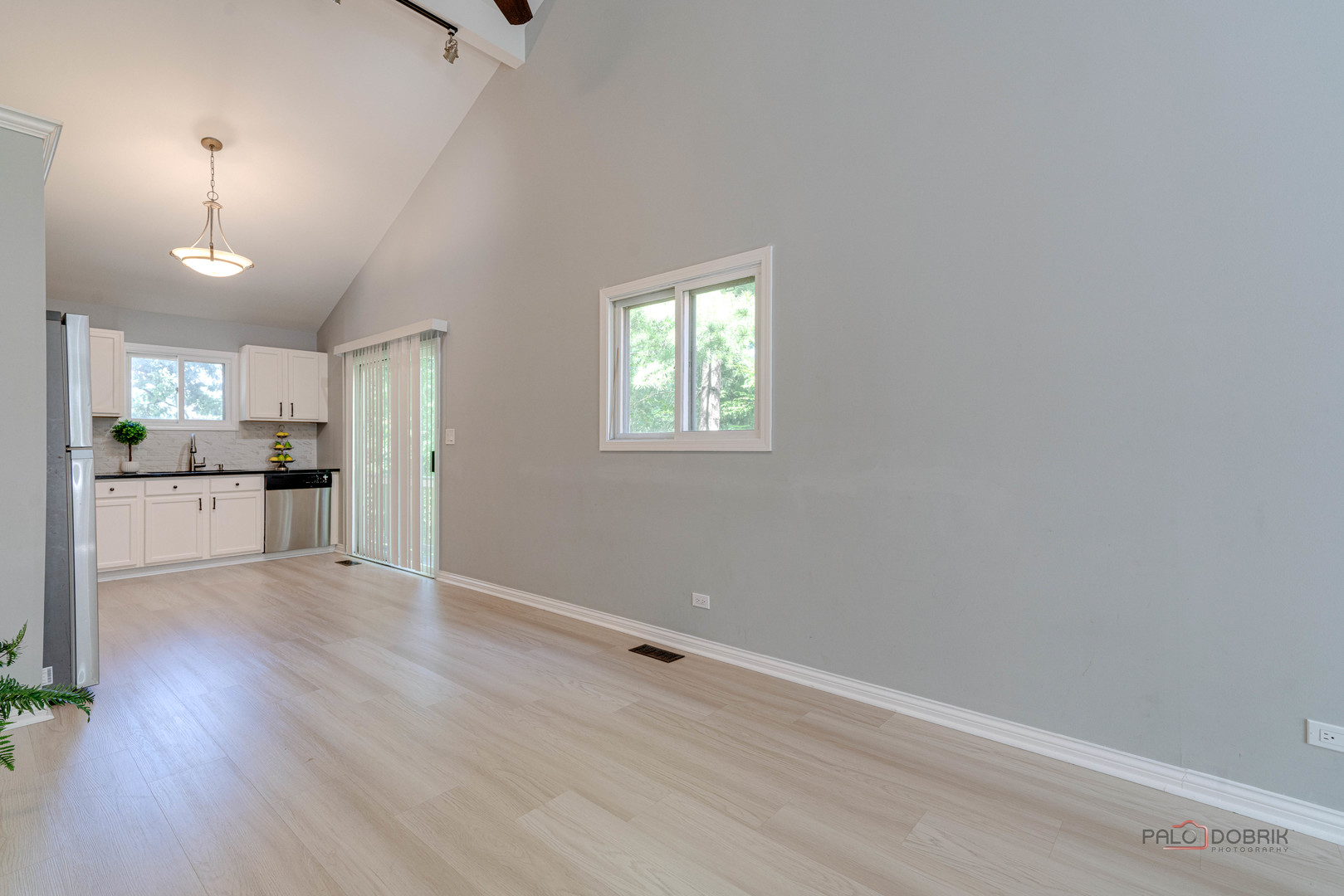 26829 N Circle Drive, Mundelein, IL 60060