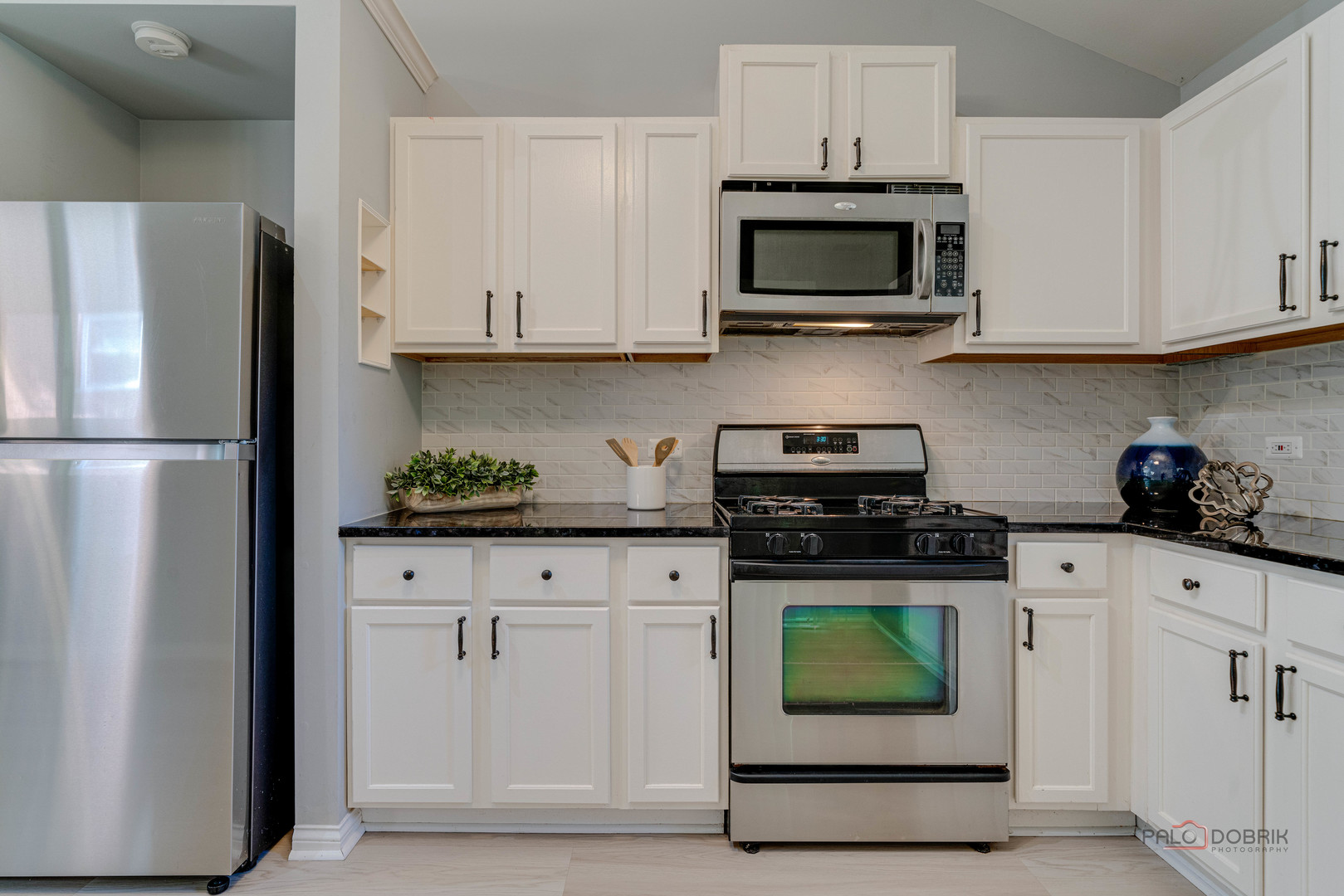 26829 N Circle Drive, Mundelein, IL 60060