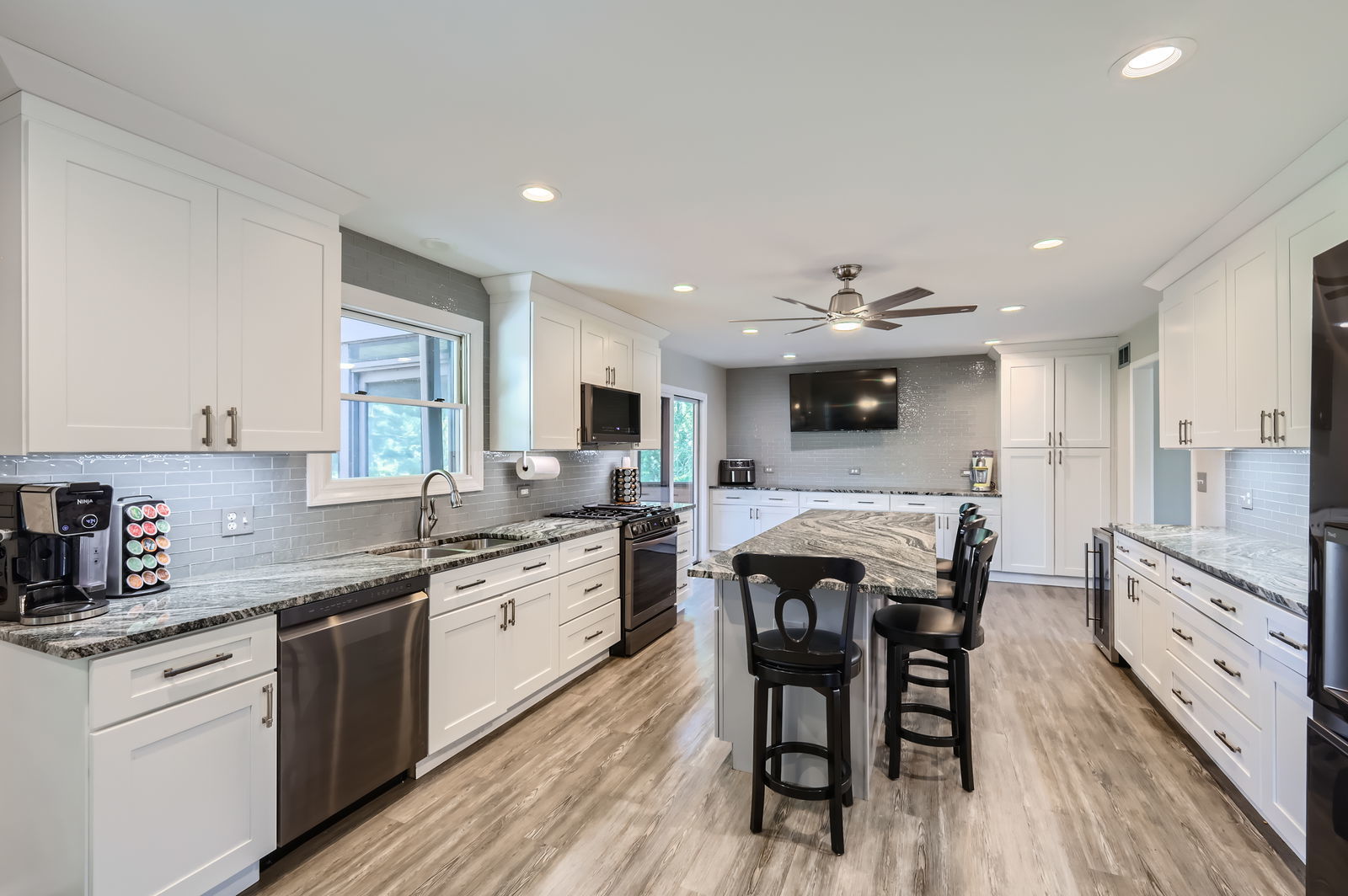 1718 Rosewood Lane, Johnsburg, IL 60051