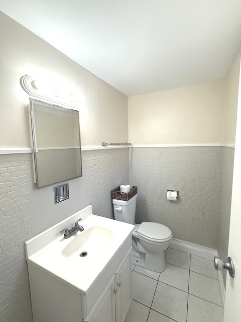 1S246 Stratford Lane, Villa Park, IL 60181