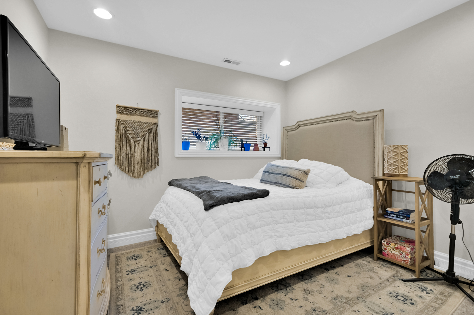 2307 W Walton Street #GW, Chicago, IL 60622