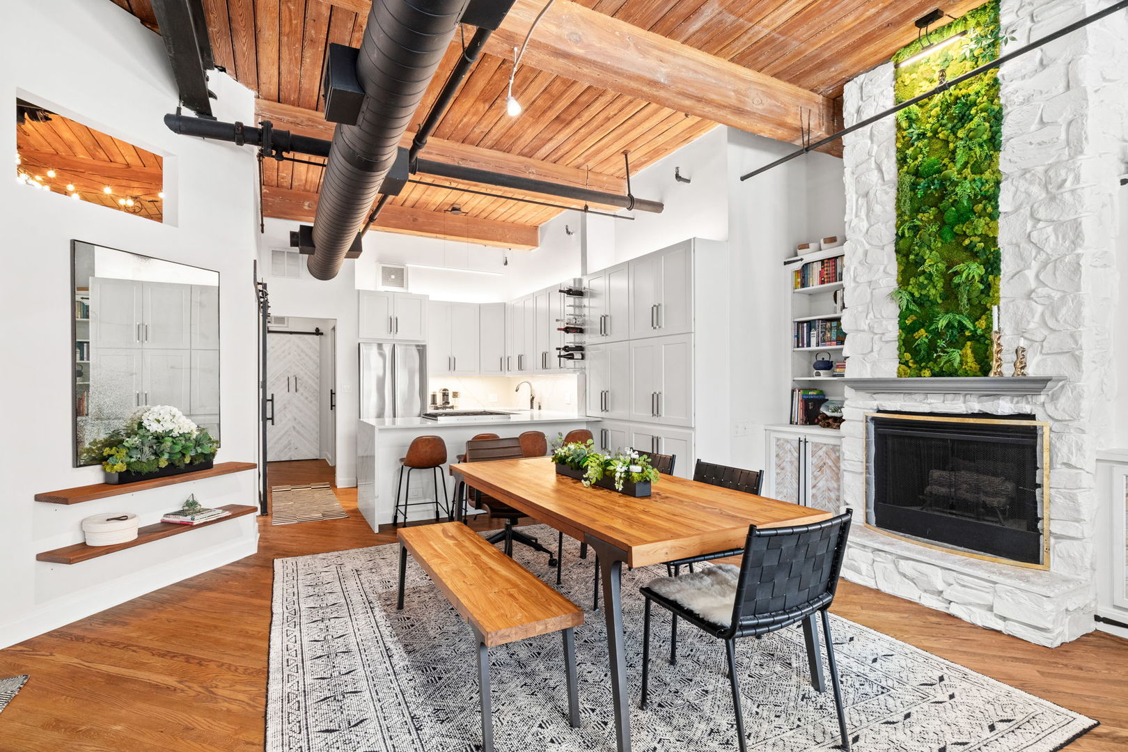 1000 W Washington Boulevard #226, Chicago, IL 60607