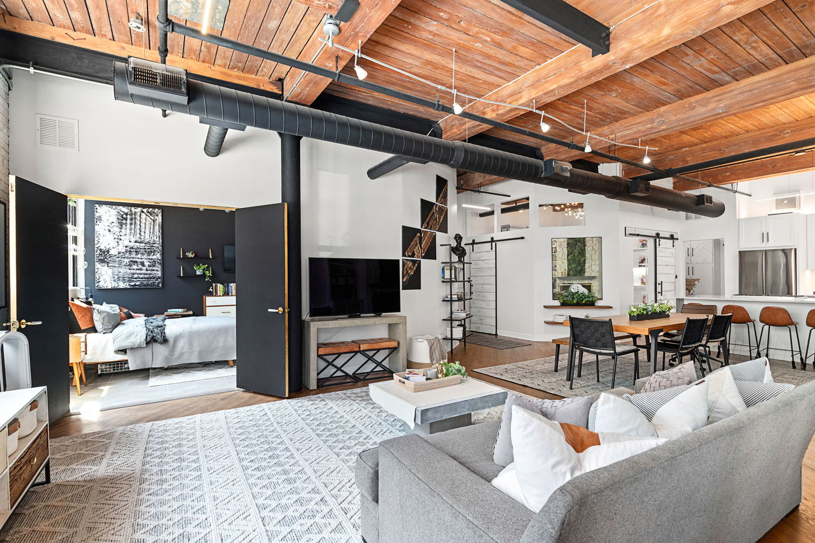 1000 W Washington Boulevard #226, Chicago, IL 60607