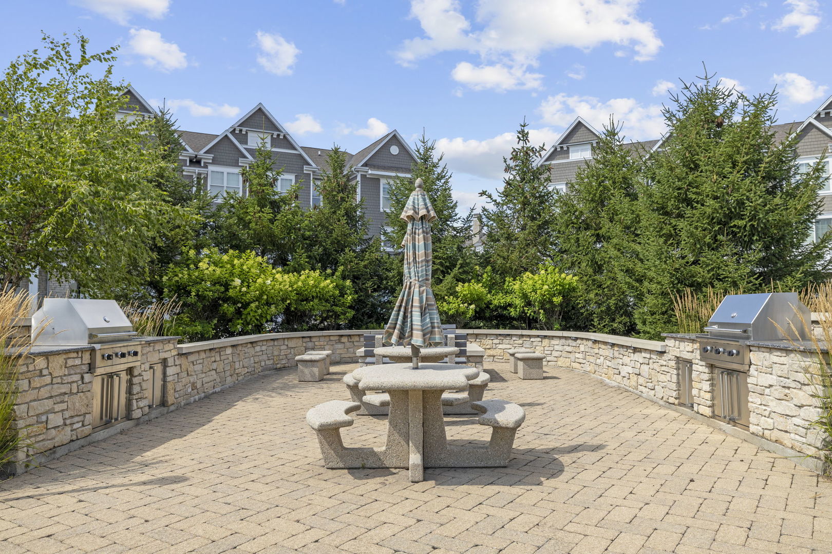 8 E Kennedy Avenue #206, Hinsdale, IL 60521