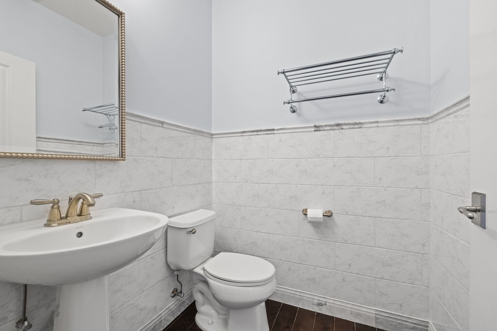 8 E Kennedy Avenue #206, Hinsdale, IL 60521