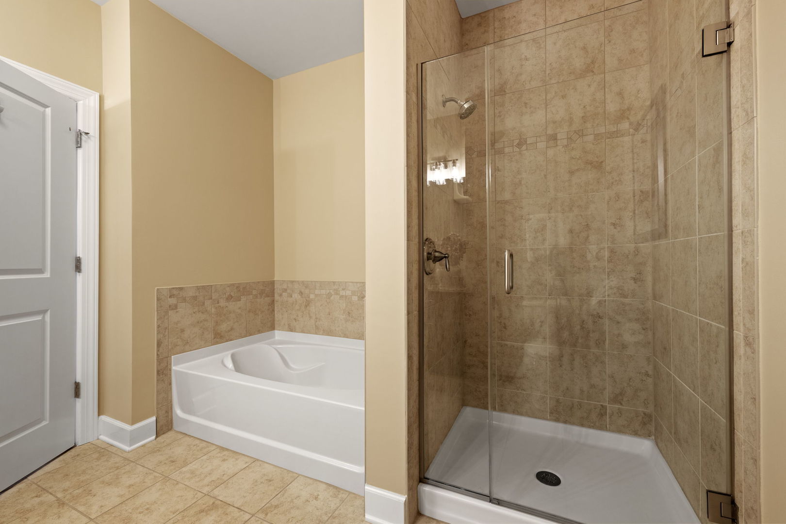 8 E Kennedy Avenue #206, Hinsdale, IL 60521