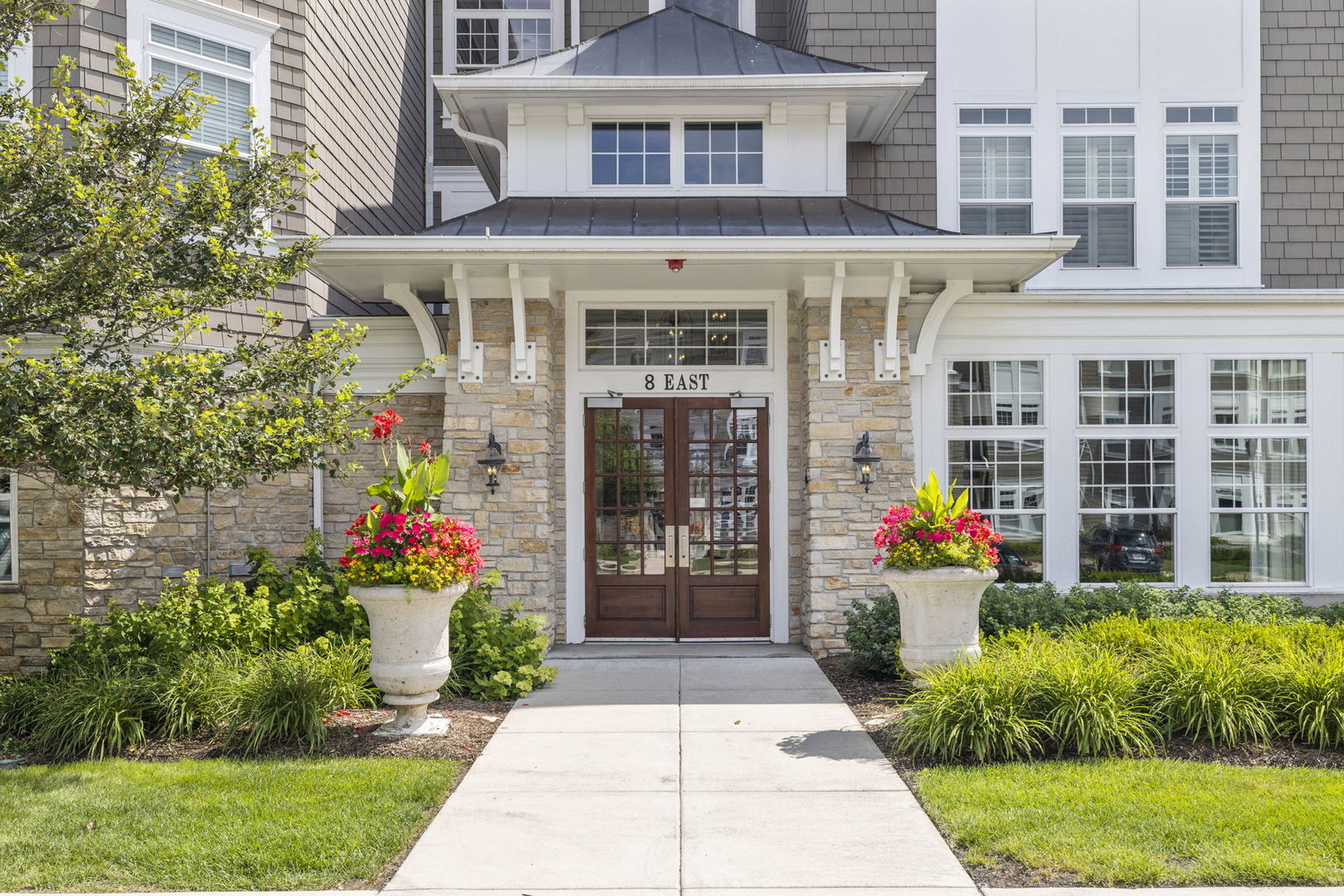 8 E Kennedy Avenue #206, Hinsdale, IL 60521