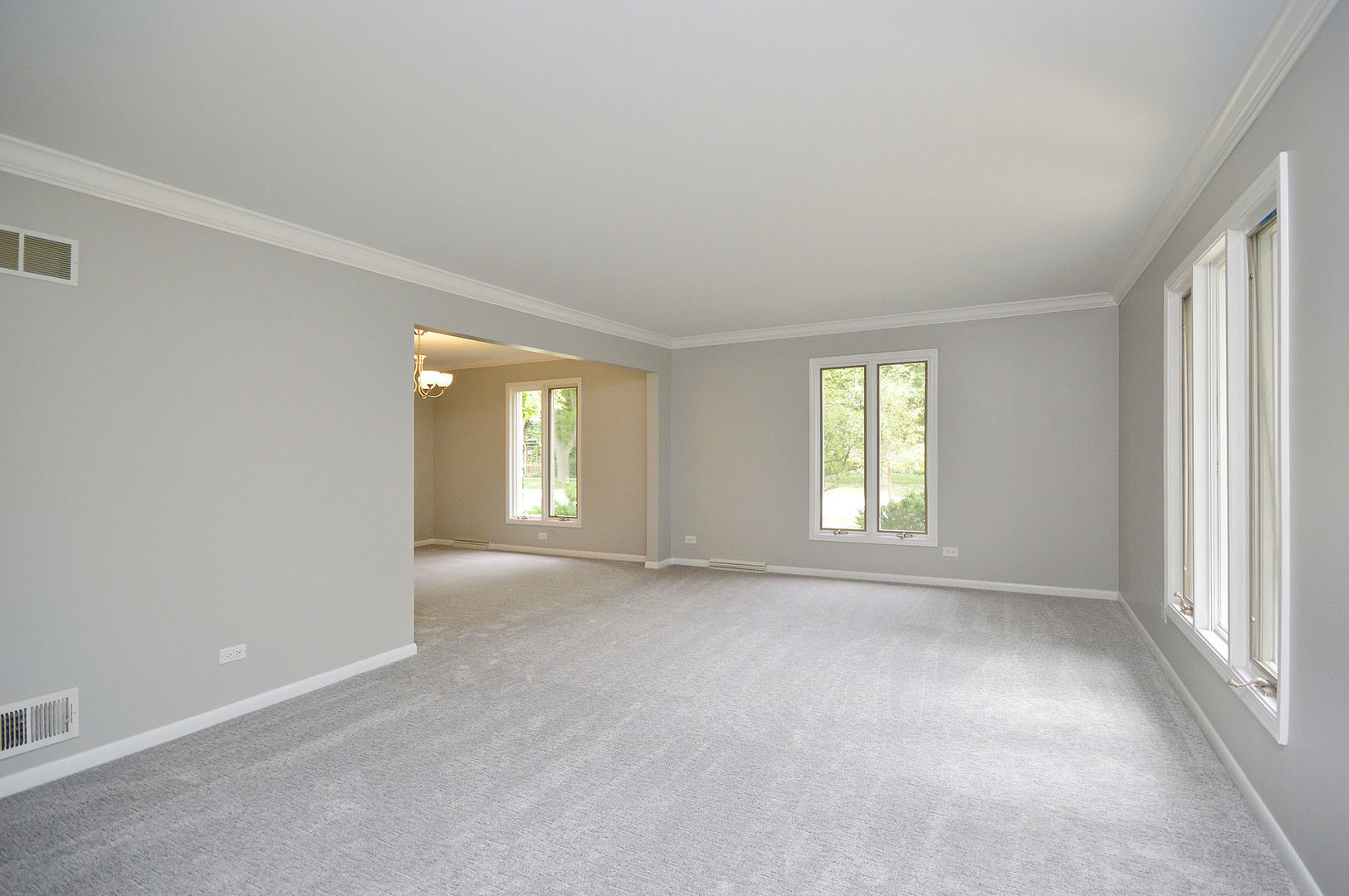 2025 Milton Avenue, Park Ridge, IL 60068
