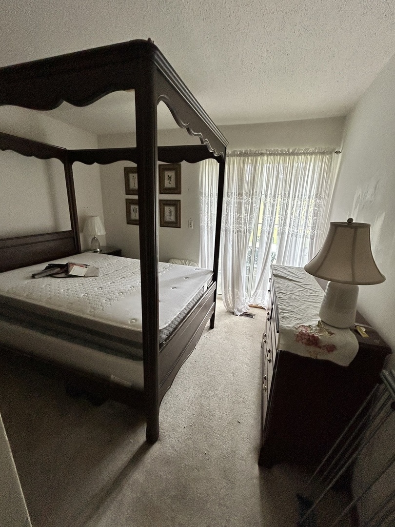 952 W Happfield Drive #2828, Arlington Heights, IL 60004