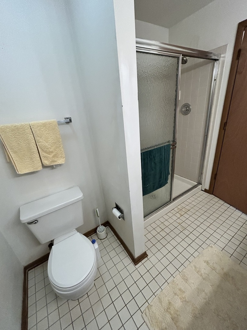 952 W Happfield Drive #2828, Arlington Heights, IL 60004