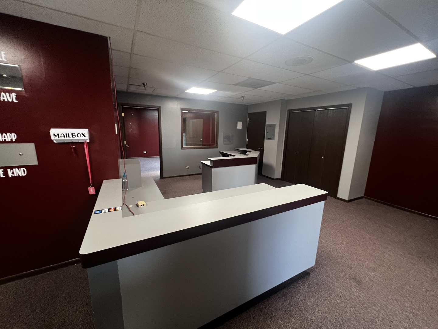 9944 S ROBERTS Road #208, Palos Hills, IL 60465