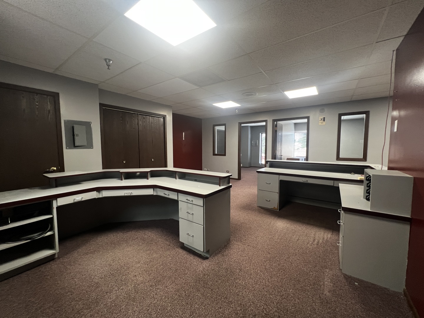 9944 S ROBERTS Road #208, Palos Hills, IL 60465