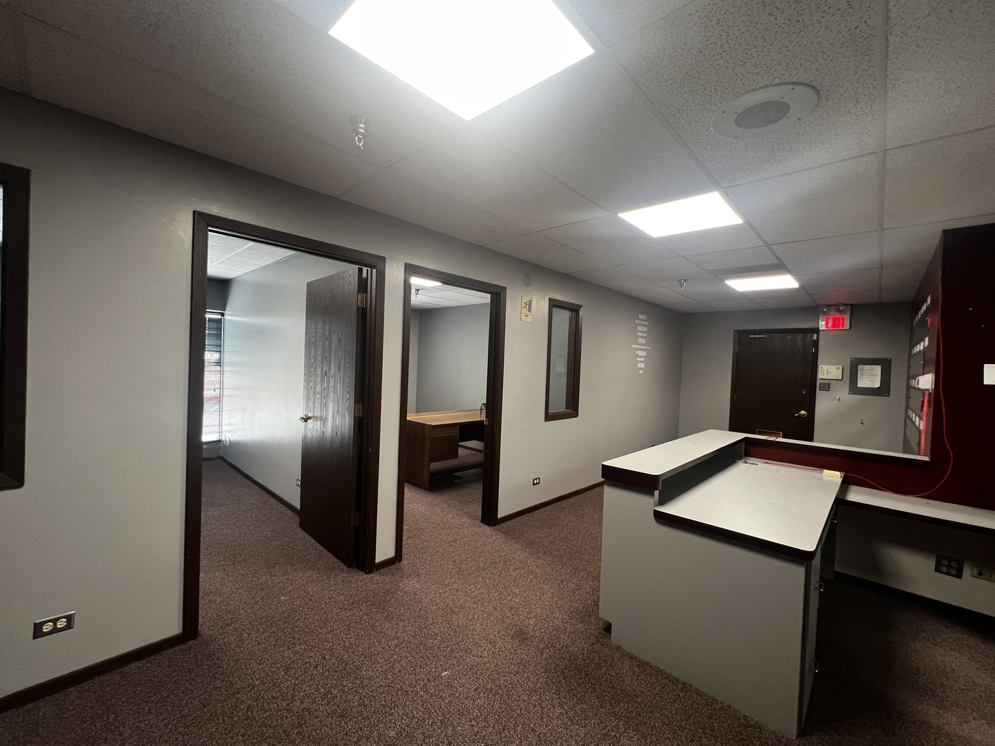 9944 S ROBERTS Road #208, Palos Hills, IL 60465