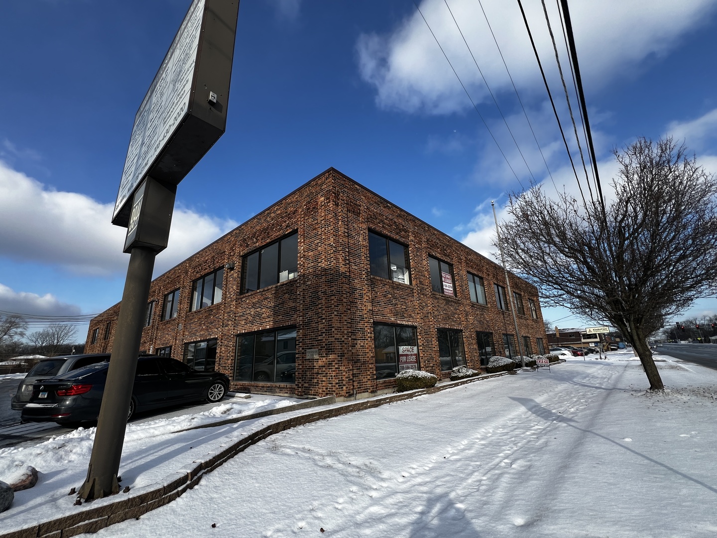 9944 S ROBERTS Road #208, Palos Hills, IL 60465