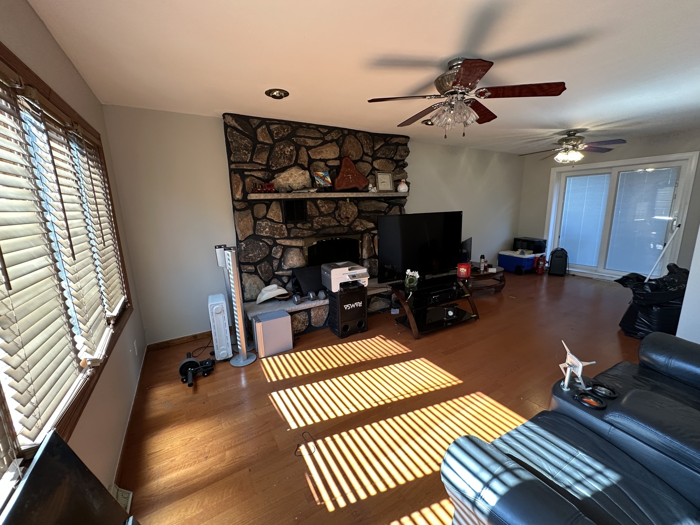 1220 Comet Drive, Aurora, IL 60505