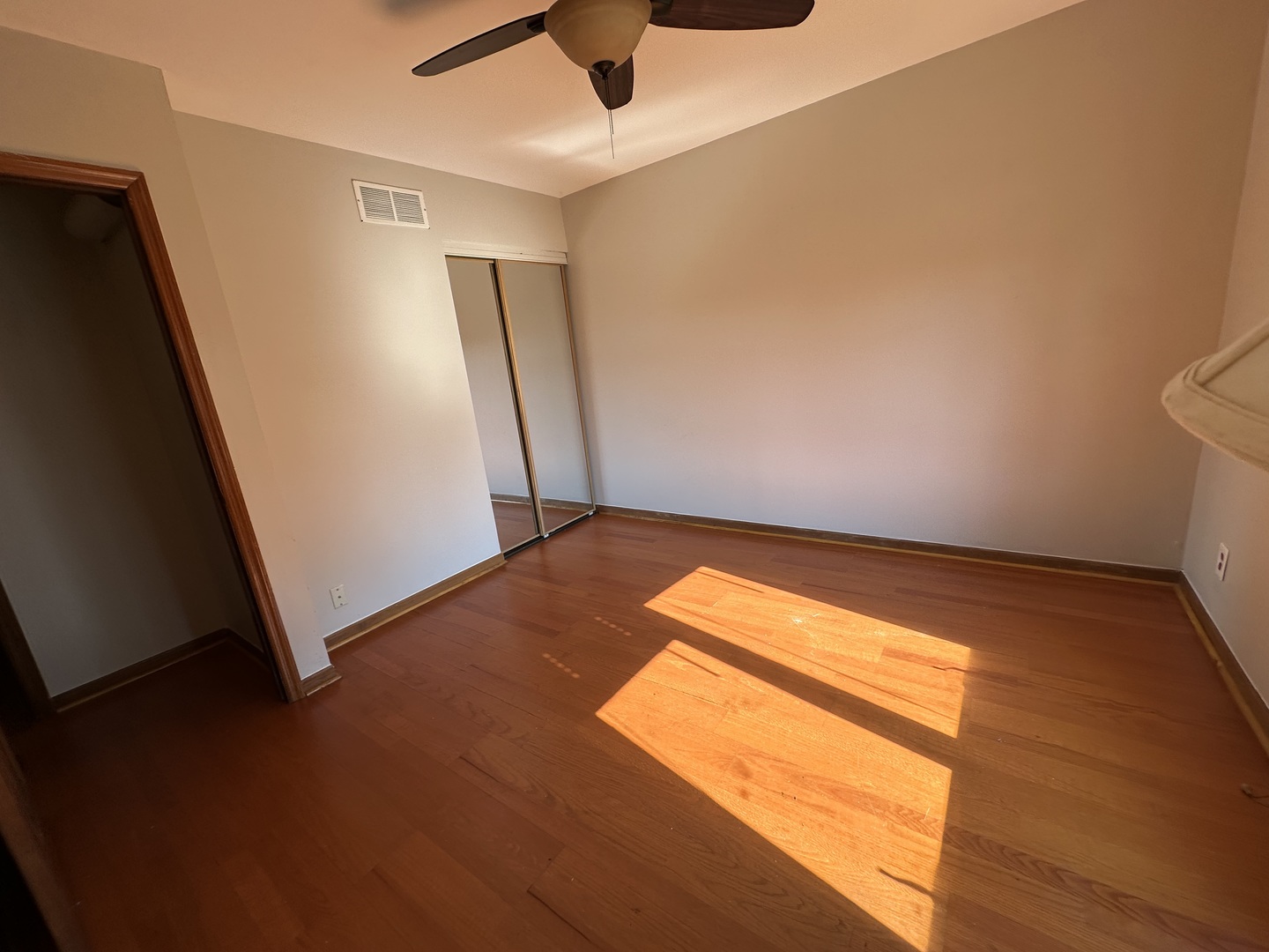 1220 Comet Drive, Aurora, IL 60505