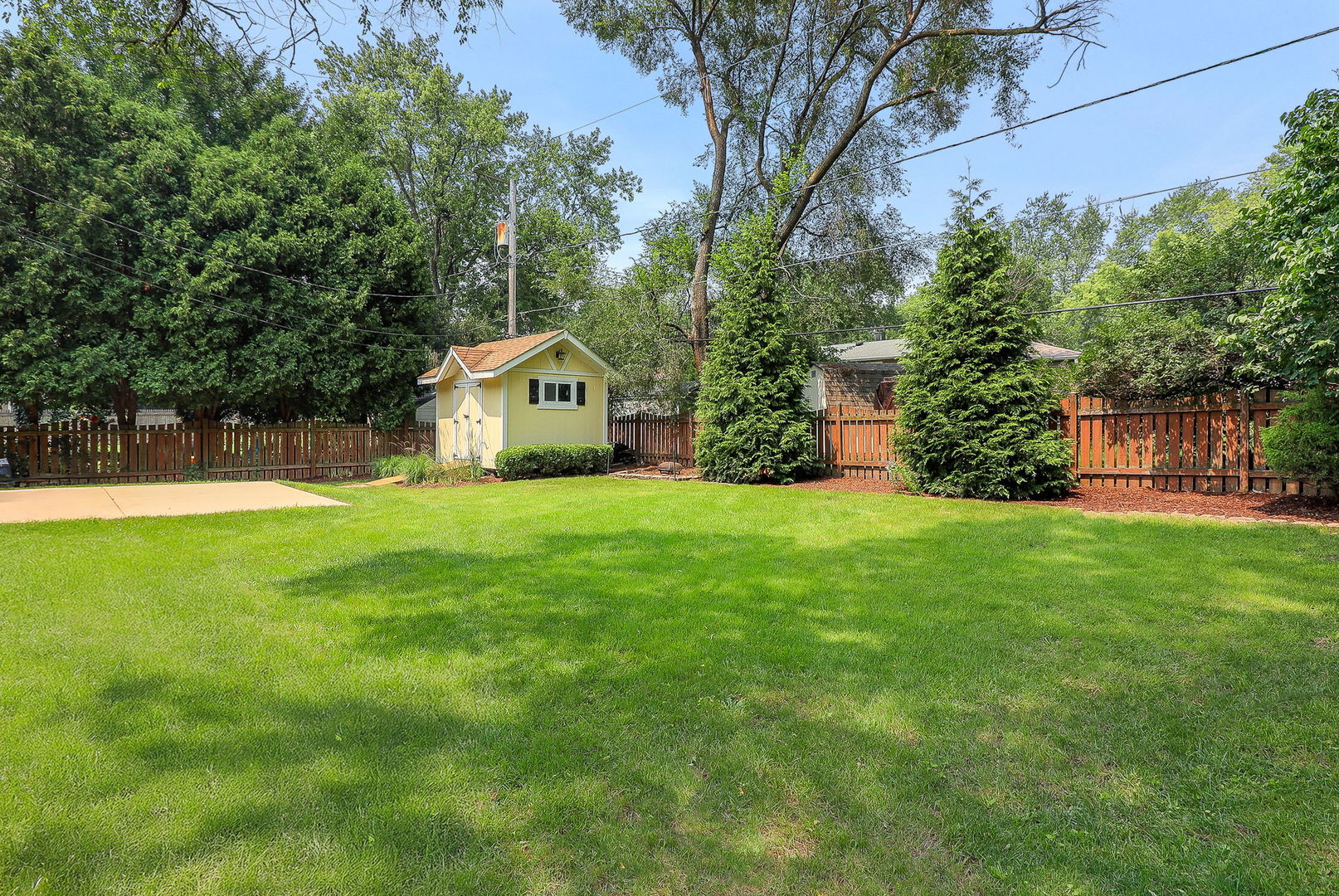 26W554 Jewell Road, Winfield, IL 60190