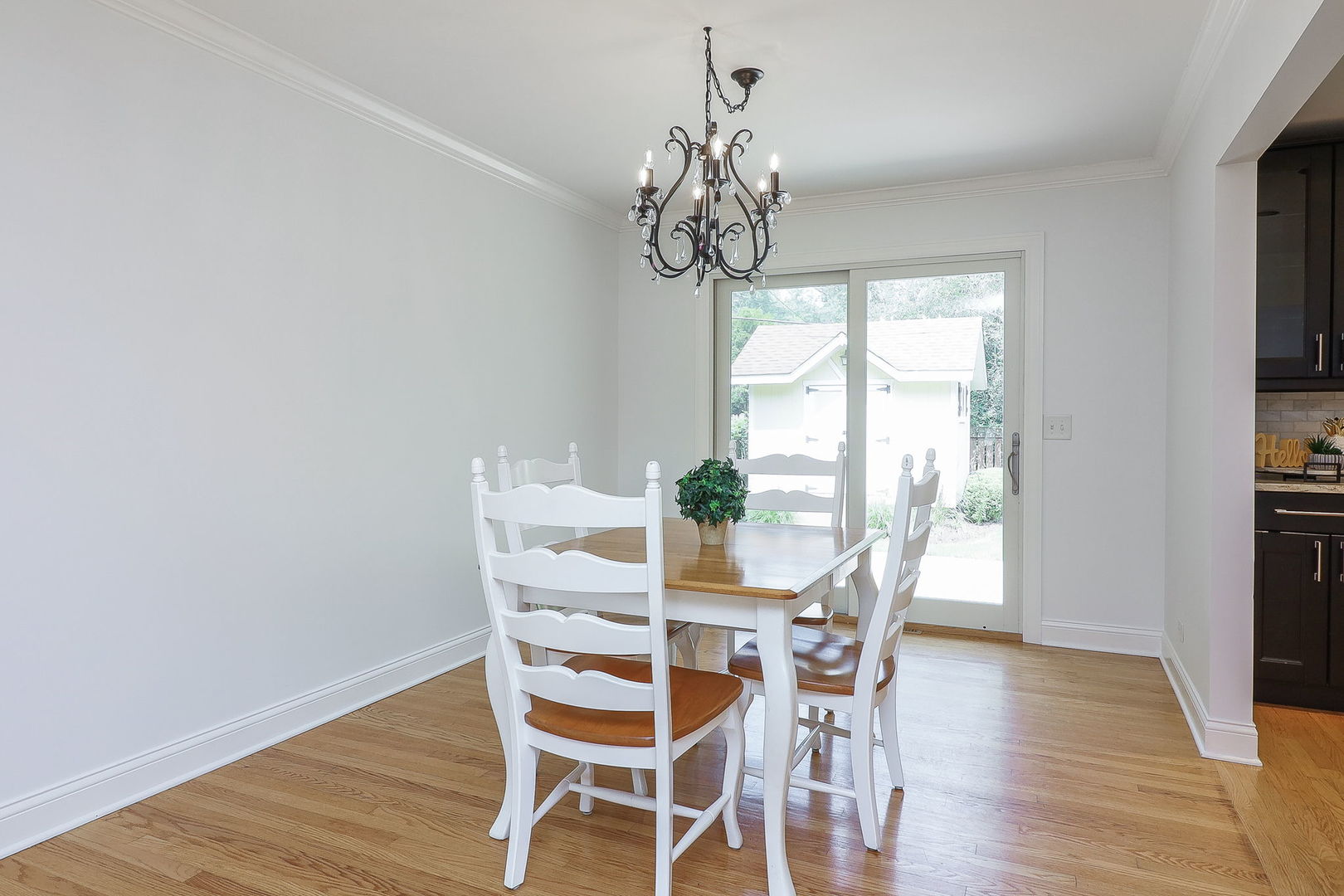 26W554 Jewell Road, Winfield, IL 60190