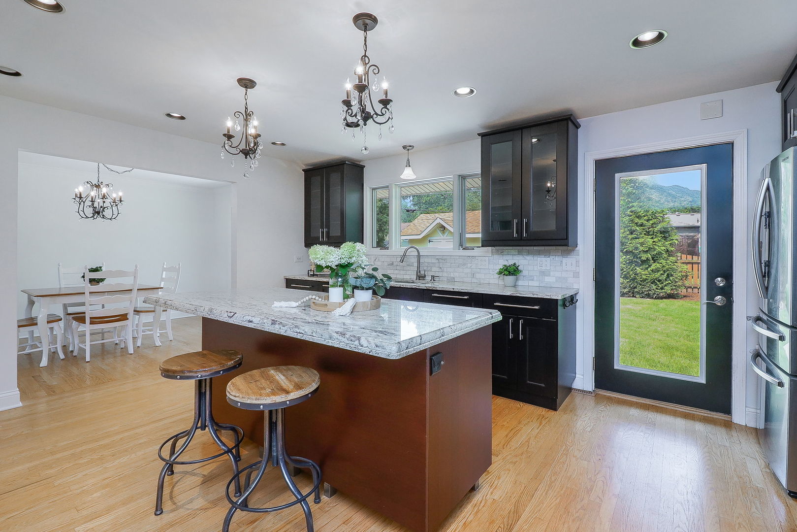 26W554 Jewell Road, Winfield, IL 60190