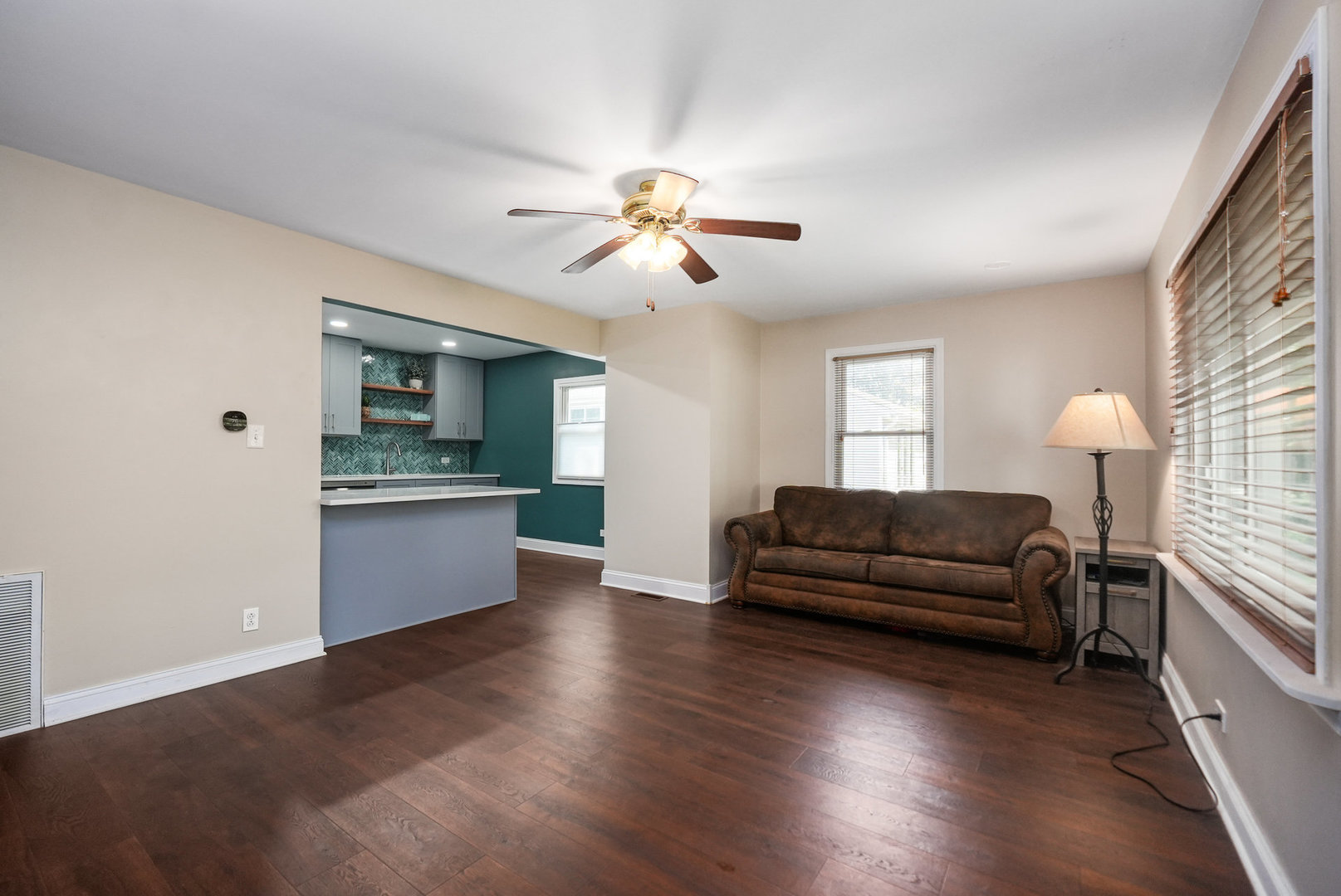 1706 Burlington Avenue, Lisle, IL 60532