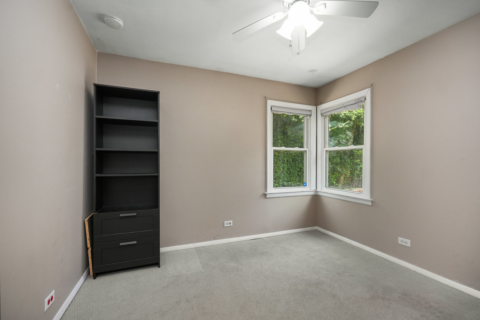 1706 Burlington Avenue, Lisle, IL 60532