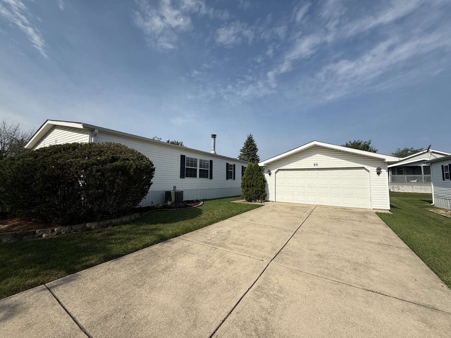 69 Petunia Circle, Matteson, IL 60443