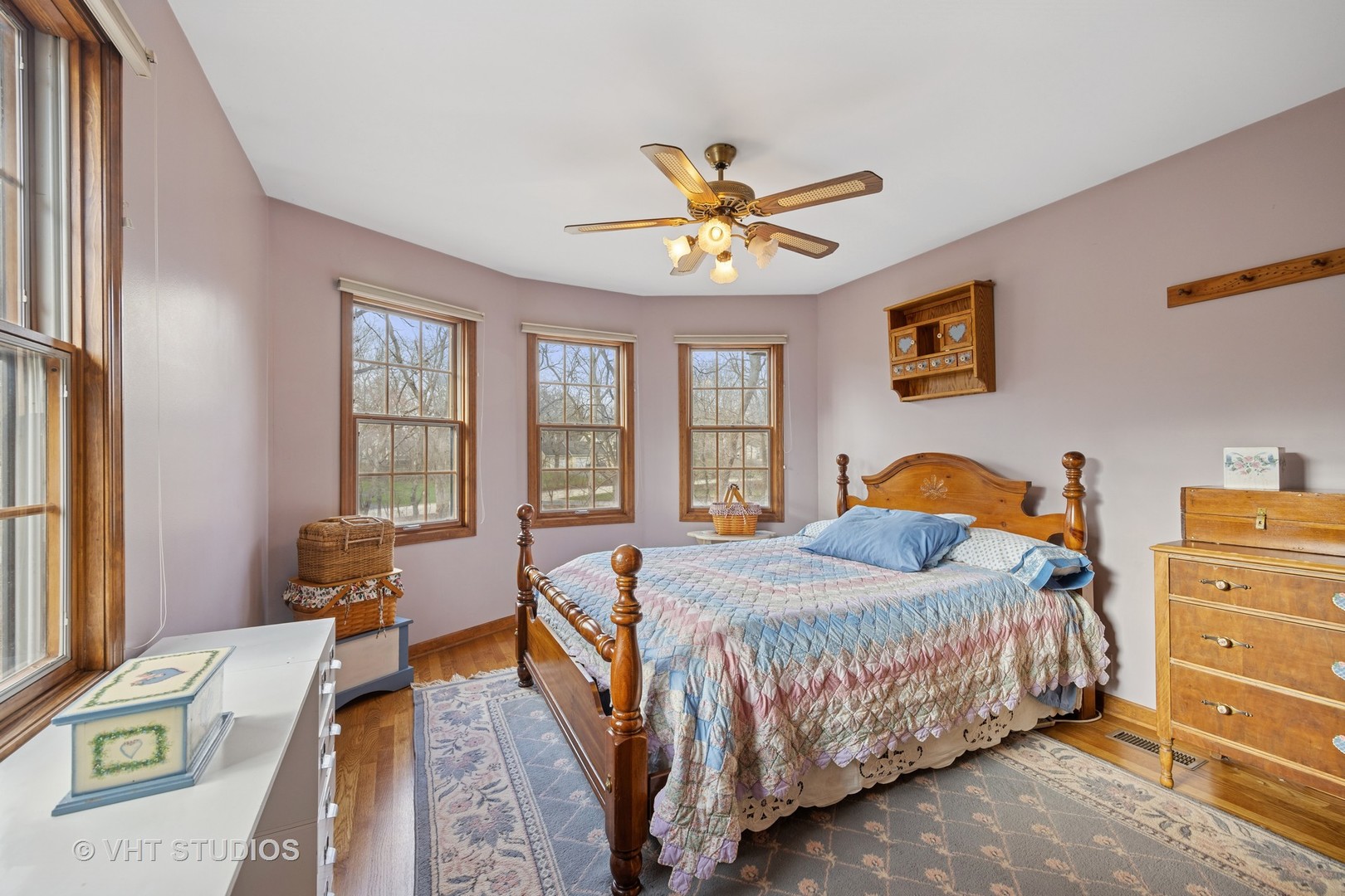 2418 Bennington Lane, McHenry, IL 60050