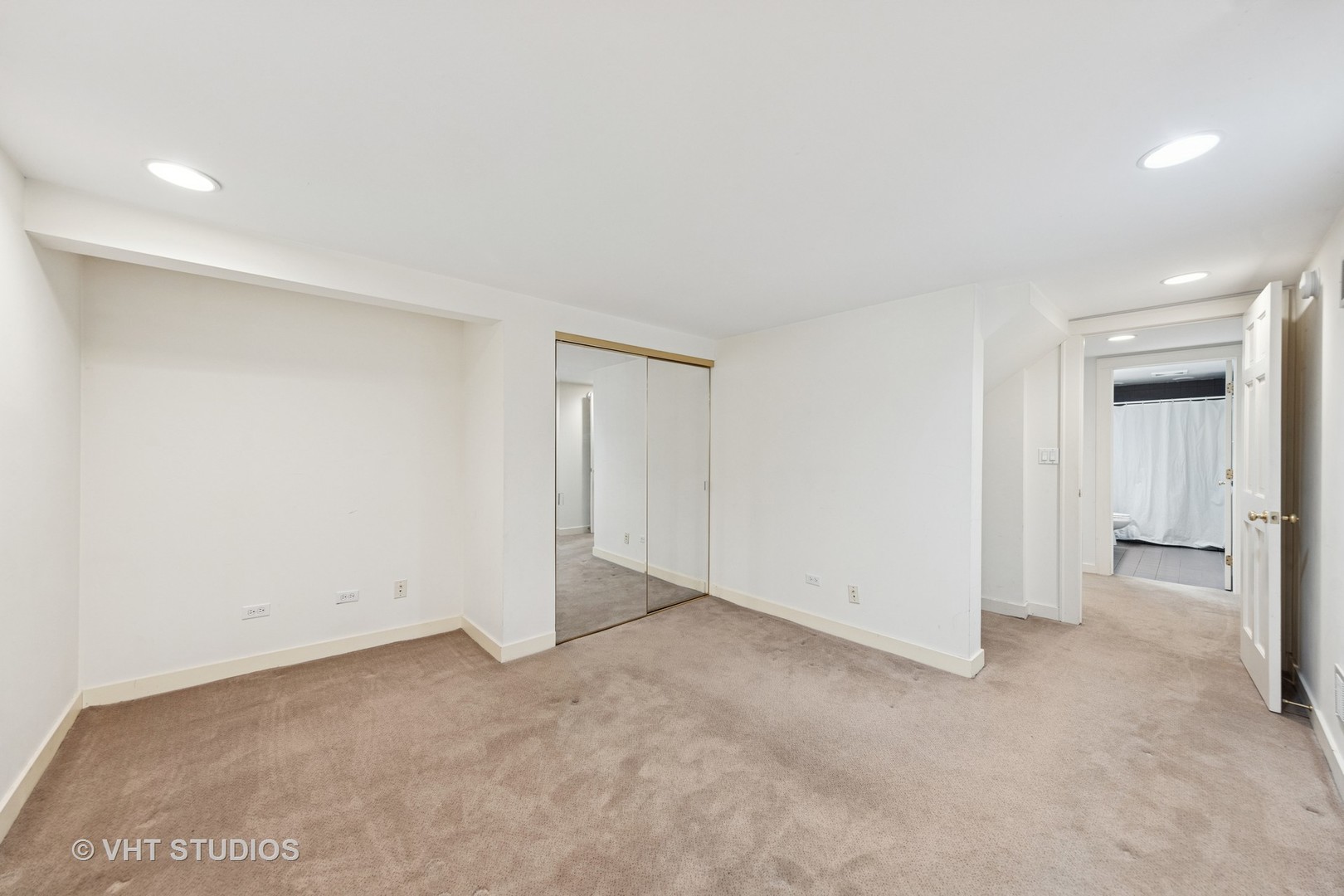 4941 Montgomery Avenue, Downers Grove, IL 60515