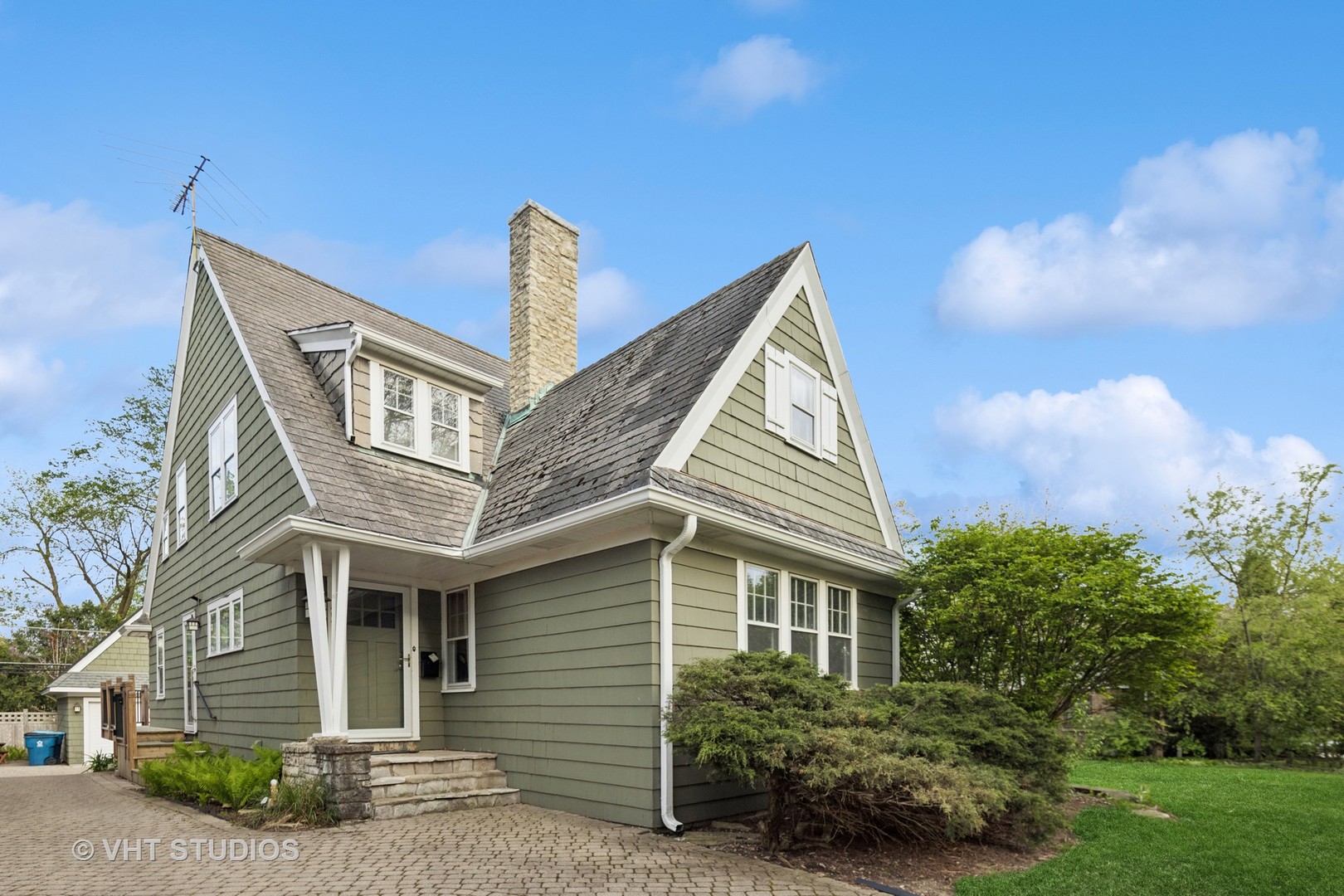 4941 Montgomery Avenue, Downers Grove, IL 60515