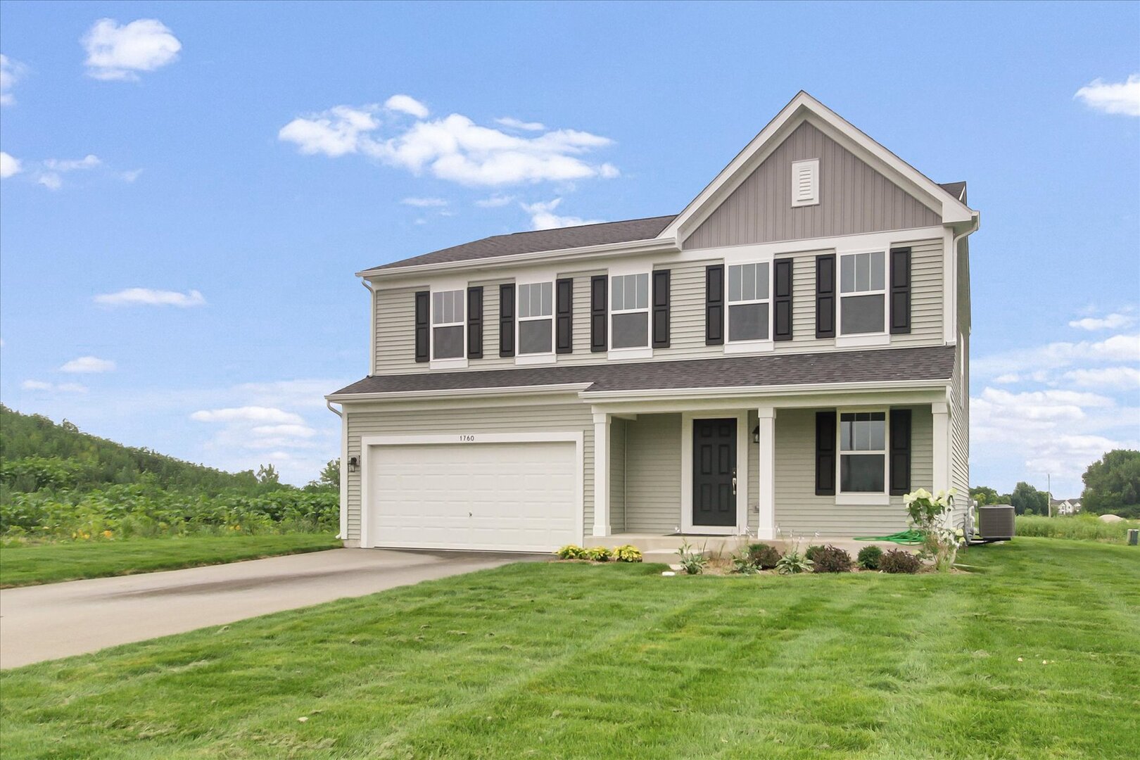 1760 Breton Avenue, North Aurora, IL 60542
