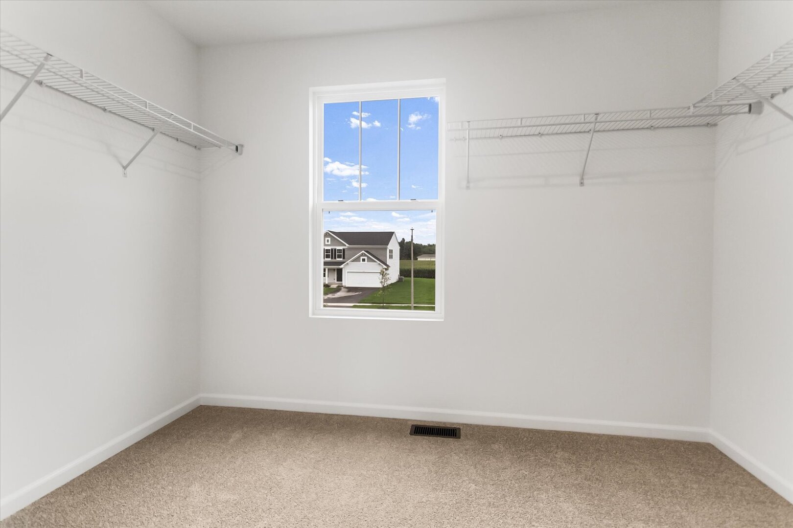 1760 Breton Avenue, North Aurora, IL 60542