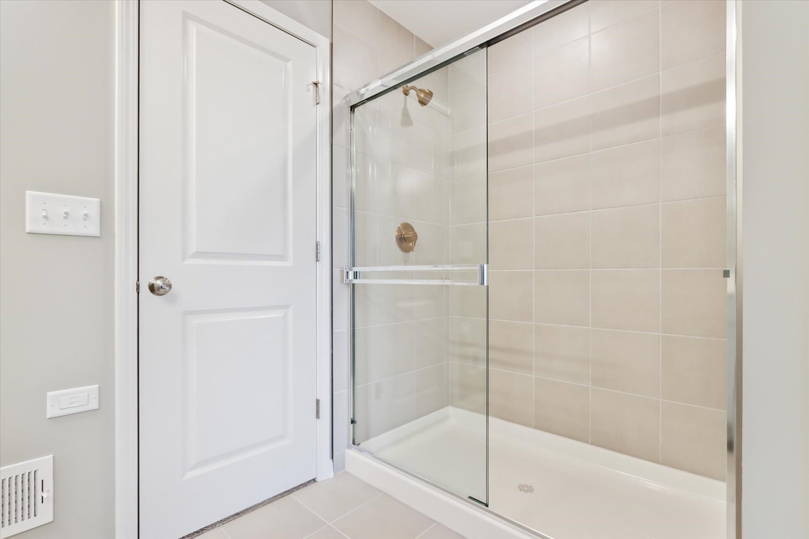 1760 Breton Avenue, North Aurora, IL 60542