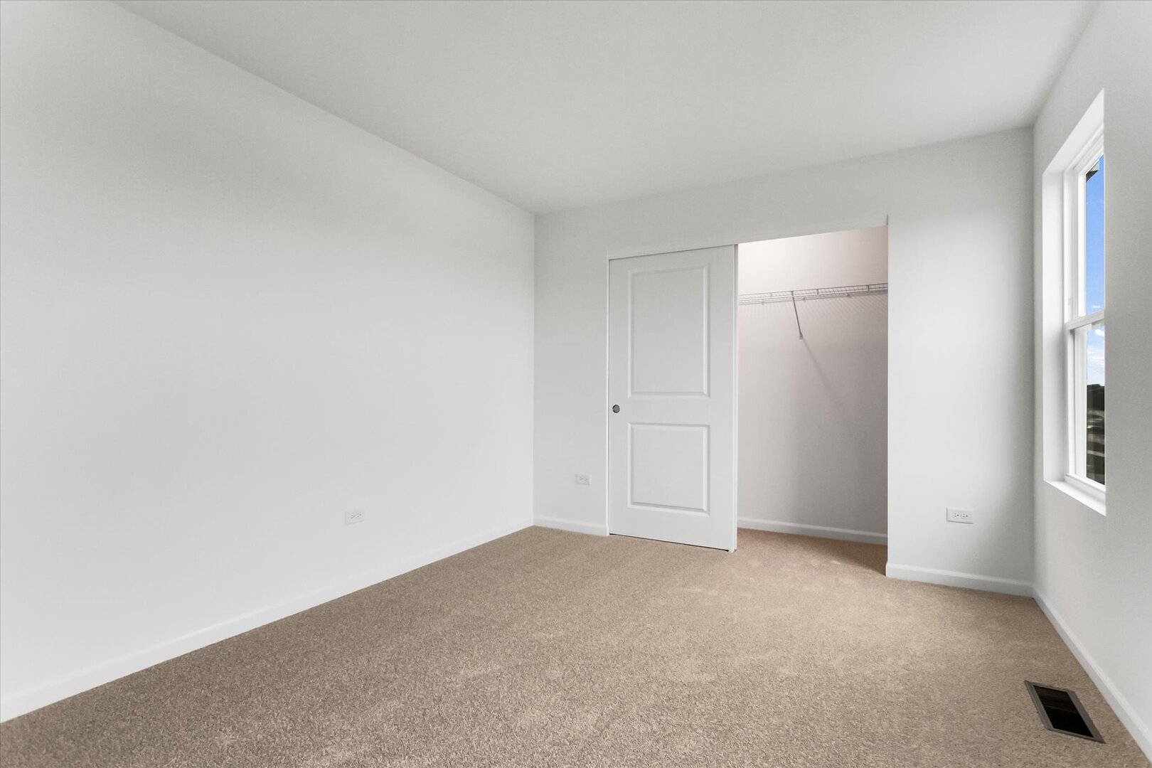 1760 Breton Avenue, North Aurora, IL 60542