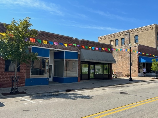 208-210-212 Main Street, West Chicago, IL 60185