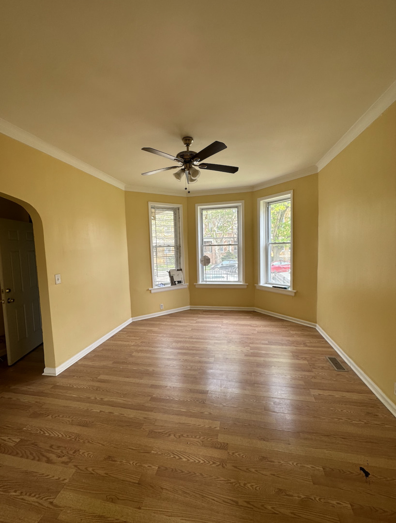 7144 S Saint Lawrence Avenue, Chicago, IL 60619