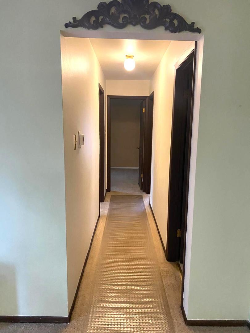 823 E Coach Road #8, Palatine, IL 60074