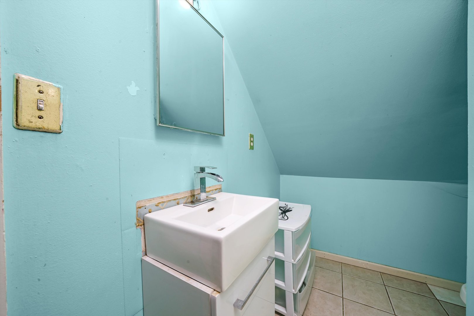 5512 W WRIGHTWOOD Avenue, Chicago, IL 60639