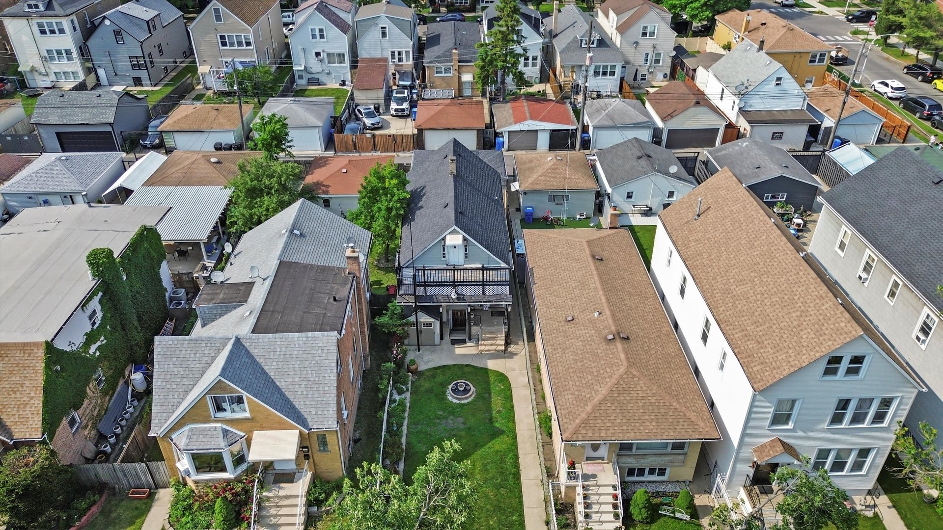 5512 W WRIGHTWOOD Avenue, Chicago, IL 60639